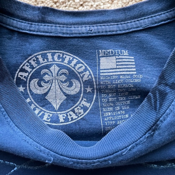 Vintage Y2K Affliction Graphic Tee Size Medium - Picture 3 of 8